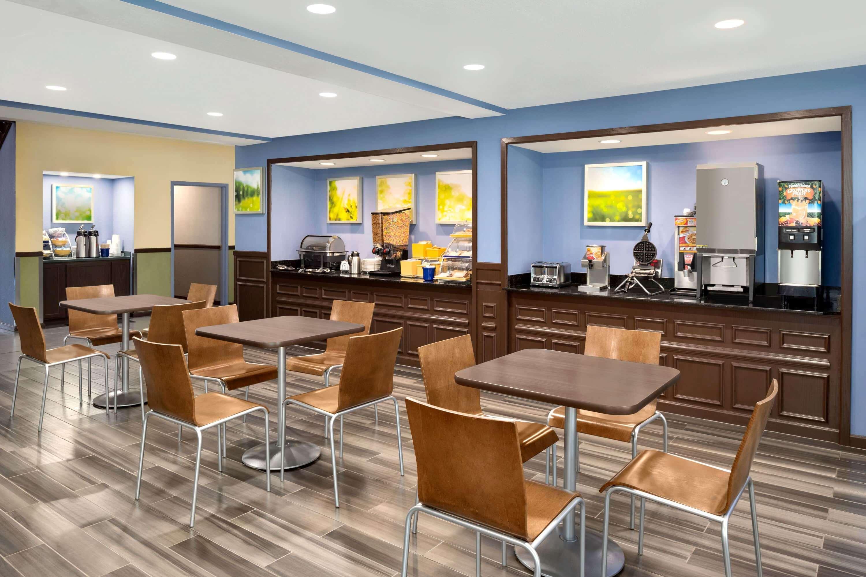 Days Inn & Suites By Wyndham Merrillville Kültér fotó